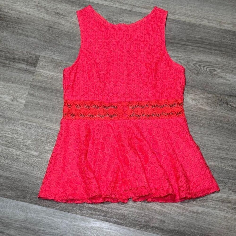 Hot pink Florence‎ lace top. Size s/m women's tank